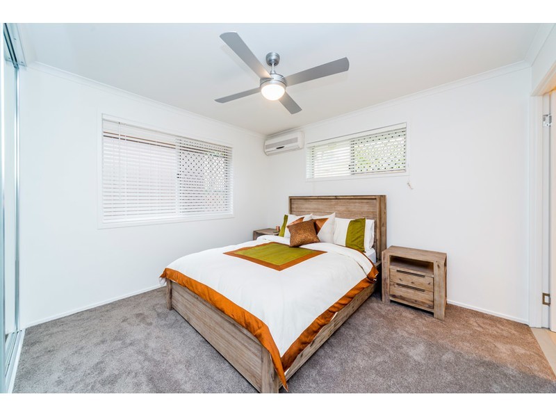 13 Adaminaby Drive, Helensvale QLD 4212