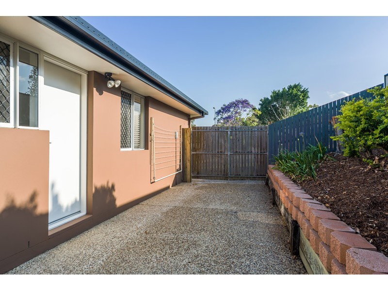 13 Adaminaby Drive, Helensvale QLD 4212