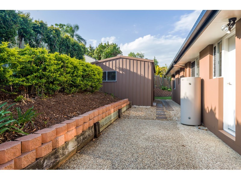 13 Adaminaby Drive, Helensvale QLD 4212