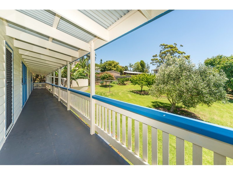 17 Paradise Drive, Tamborine Mountain QLD 4272