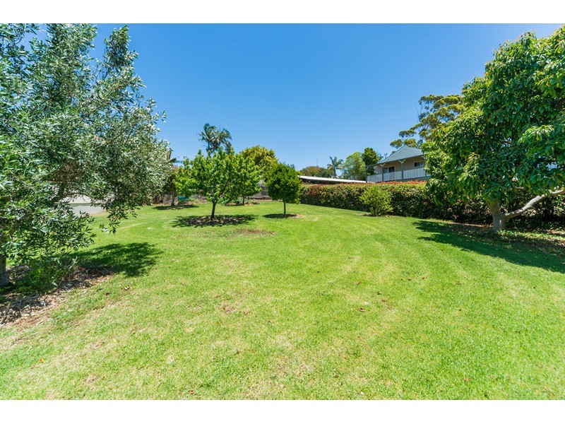 17 Paradise Drive, Tamborine Mountain QLD 4272