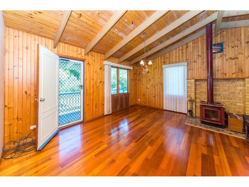 17 Paradise Drive, Tamborine Mountain QLD 4272