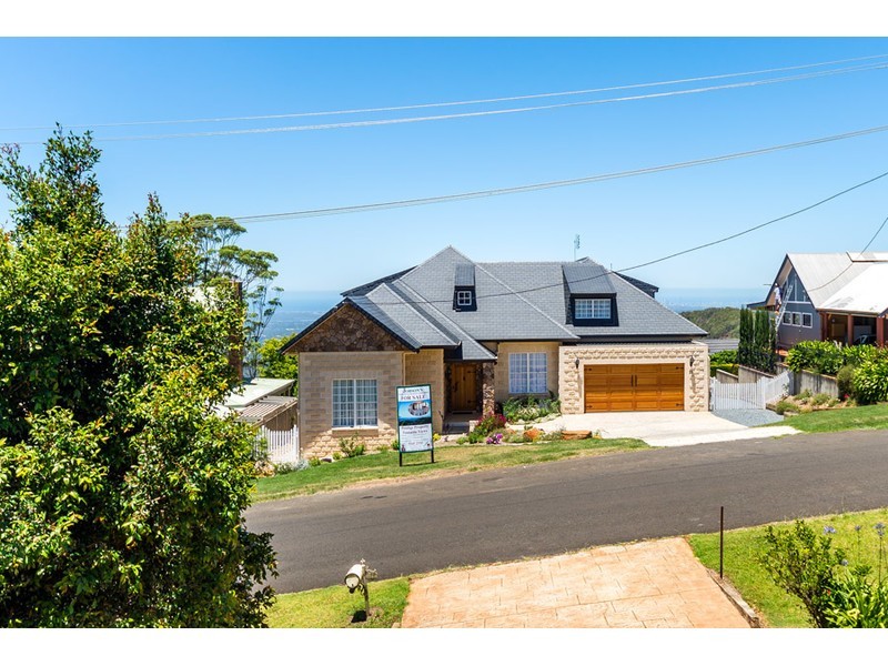 17 Paradise Drive, Tamborine Mountain QLD 4272