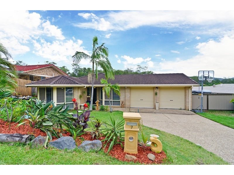 7 Nottinghill Place, Oxenford QLD 4210