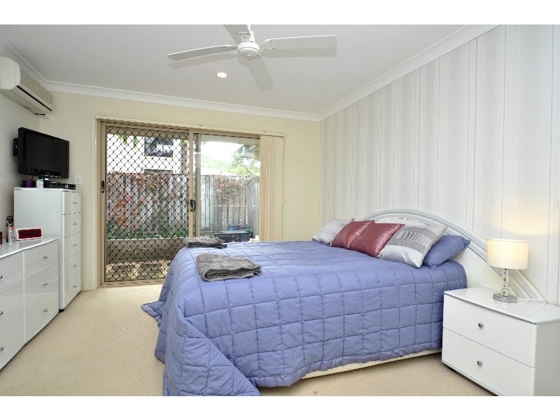 2/6 Lacy Lane, Upper Coomera QLD 4209