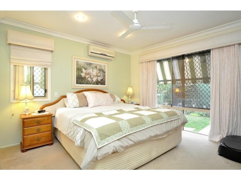 31/1 Archipelago Street, Pacific Pines QLD 4211