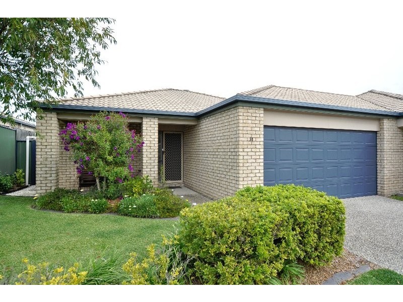 31/1 Archipelago Street, Pacific Pines QLD 4211