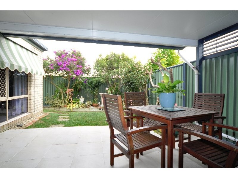 31/1 Archipelago Street, Pacific Pines QLD 4211