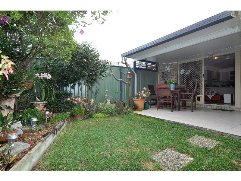 31/1 Archipelago Street, Pacific Pines QLD 4211