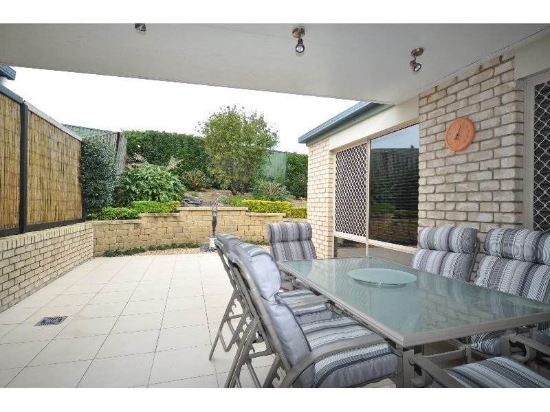 28/1 Archipelago Street, Pacific Pines QLD 4211