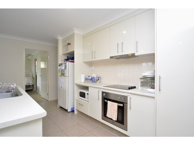 22 Stoneleigh Way, Holmview QLD 4207