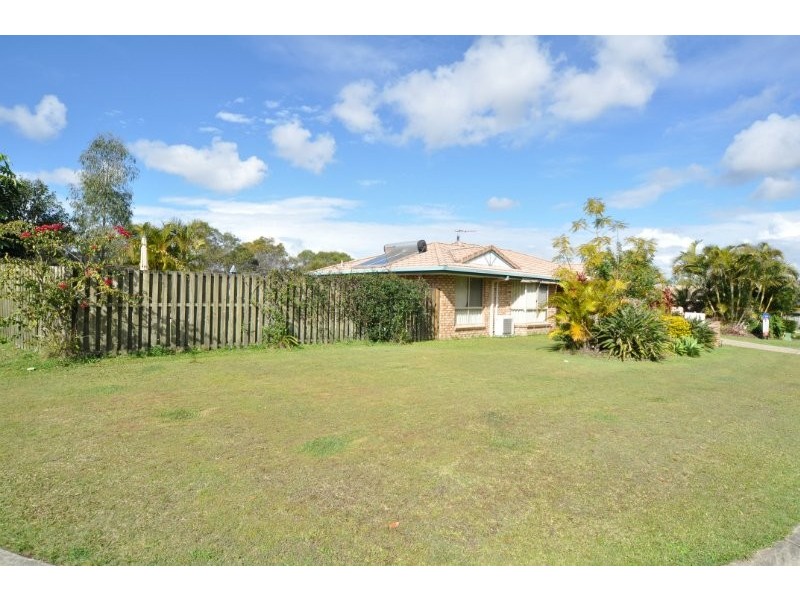 29 Enderbury Crescent, Pacific Pines QLD 4211