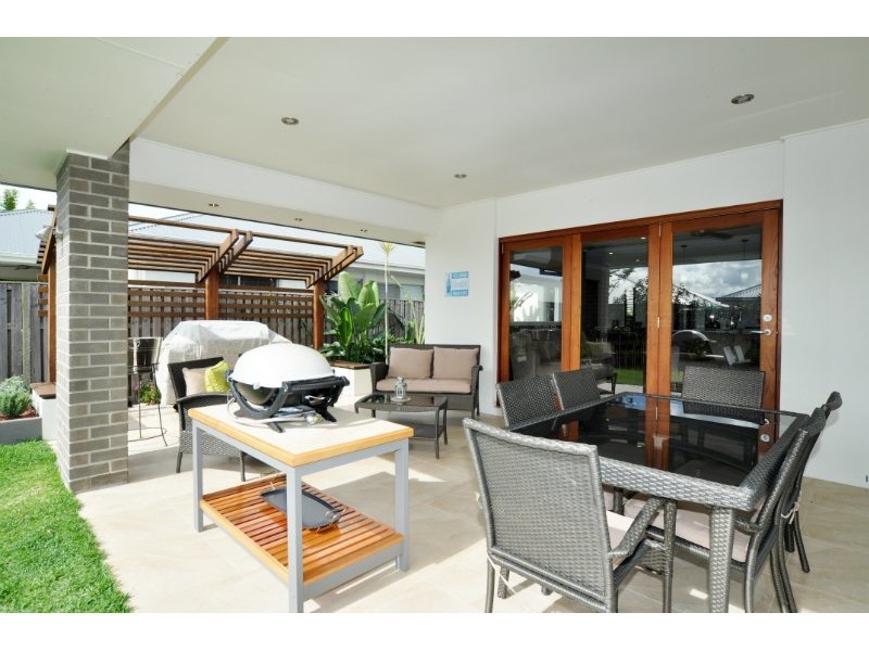 23 Drafters Crescent, Upper Coomera QLD 4209