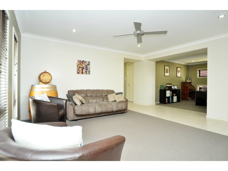 23 Drafters Crescent, Upper Coomera QLD 4209