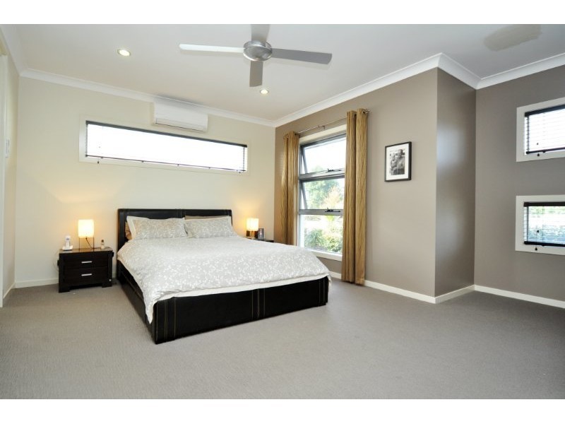 23 Drafters Crescent, Upper Coomera QLD 4209