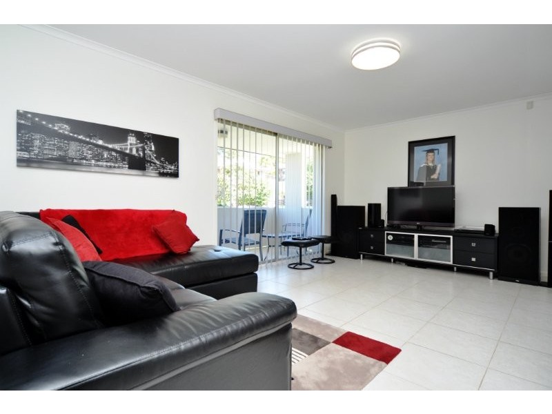 3 Bathurst Court, Helensvale QLD 4212