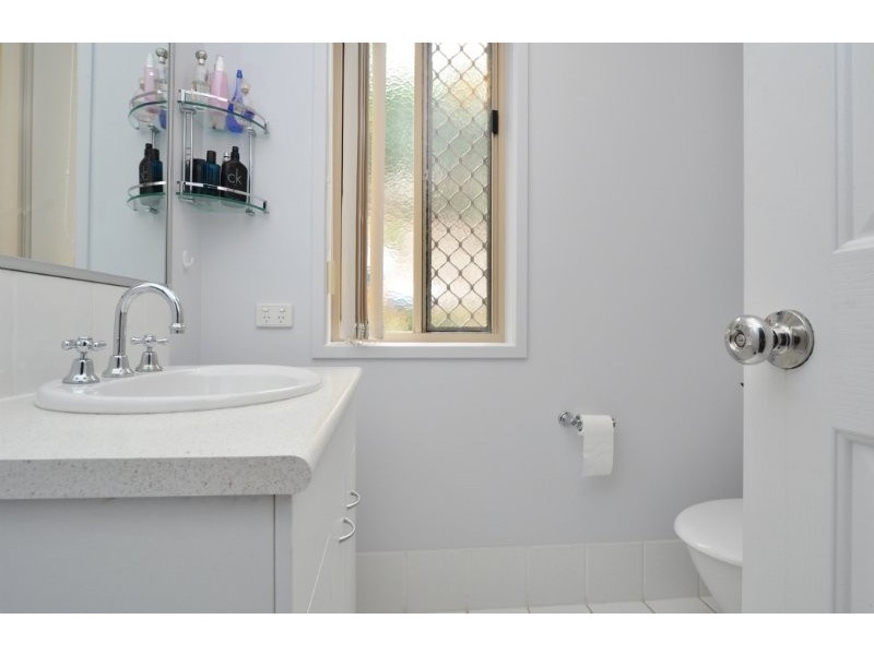 20/1 Archipelago Street, Pacific Pines QLD 4211