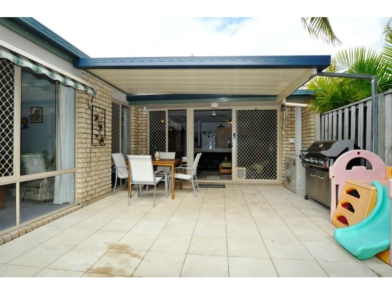 20/1 Archipelago Street, Pacific Pines QLD 4211