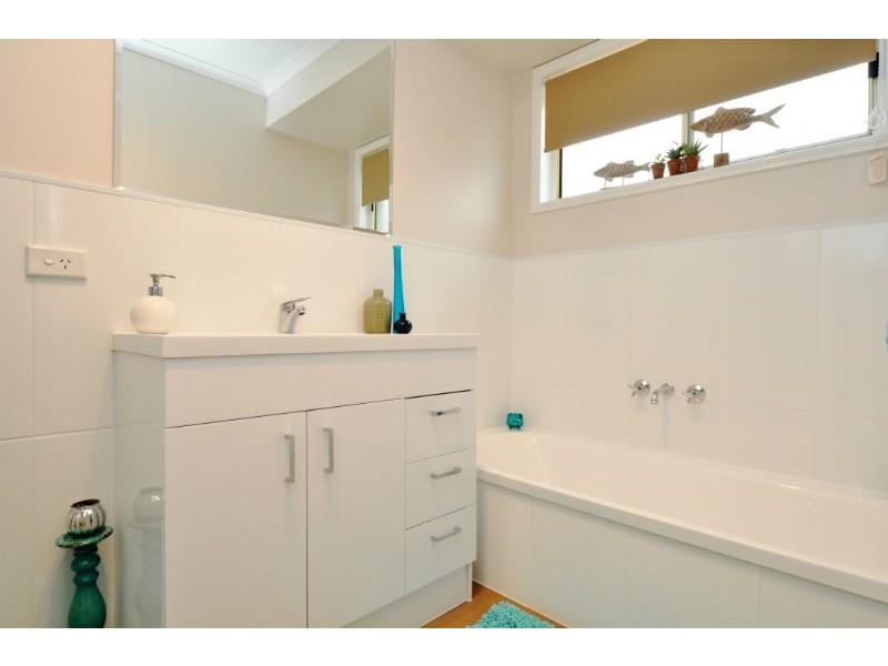 1/42 Village Way, Oxenford QLD 4210