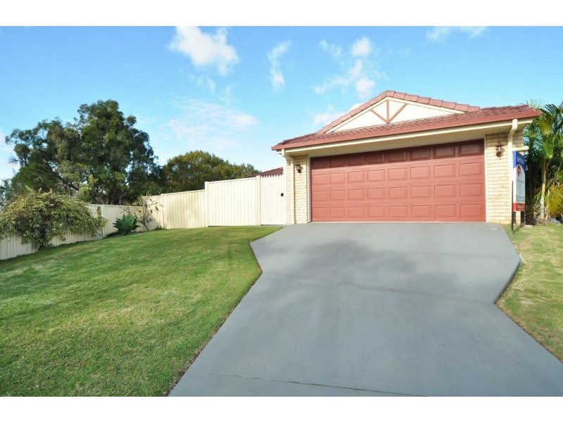 17 Silverpine Crescent, Oxenford QLD 4210