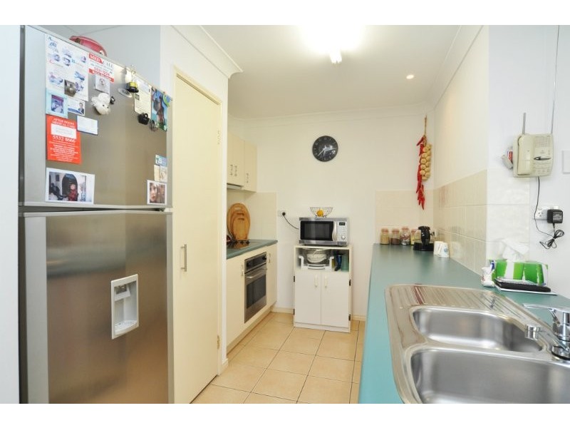 17 Silverpine Crescent, Oxenford QLD 4210