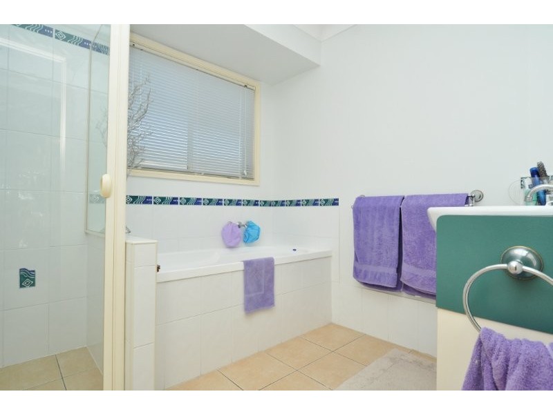 17 Silverpine Crescent, Oxenford QLD 4210