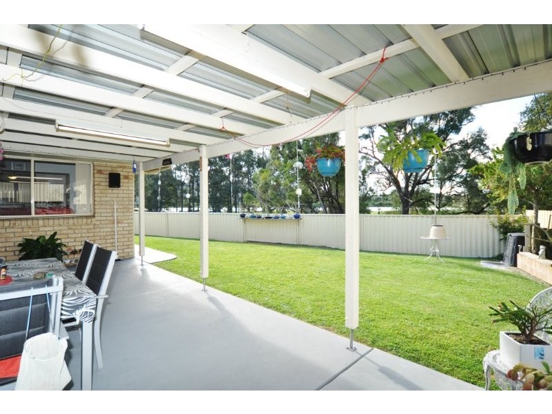 17 Silverpine Crescent, Oxenford QLD 4210