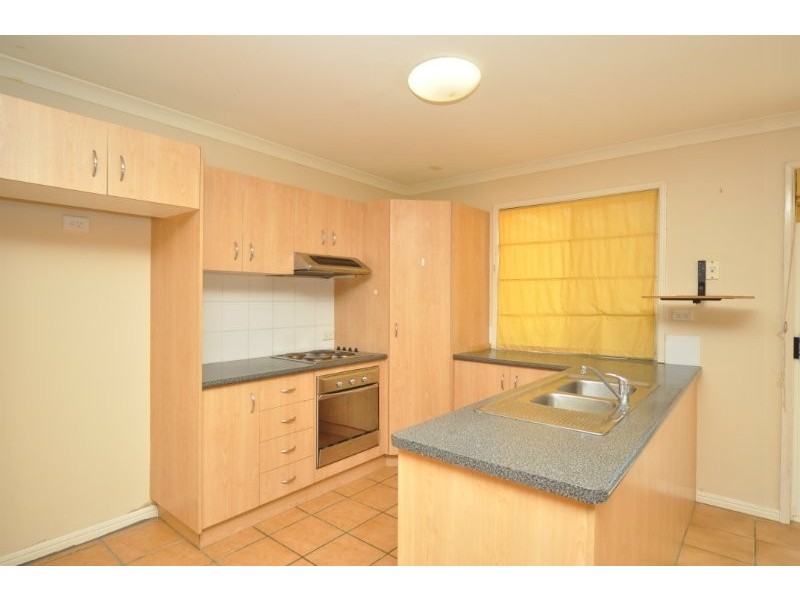 2/394 Pine Ridge Road, Coombabah QLD 4216