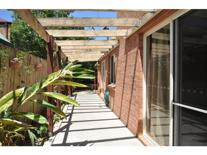 2/394 Pine Ridge Road, Coombabah QLD 4216