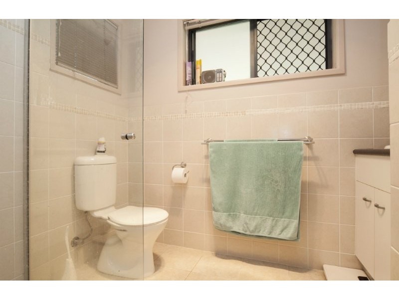 90 Parkes Drive, Helensvale QLD 4212