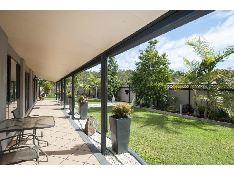90 Parkes Drive, Helensvale QLD 4212
