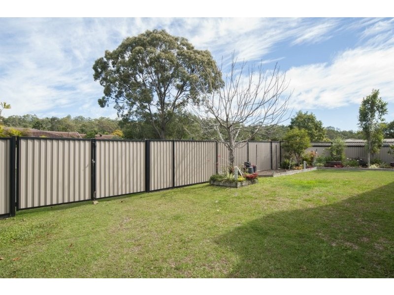 90 Parkes Drive, Helensvale QLD 4212