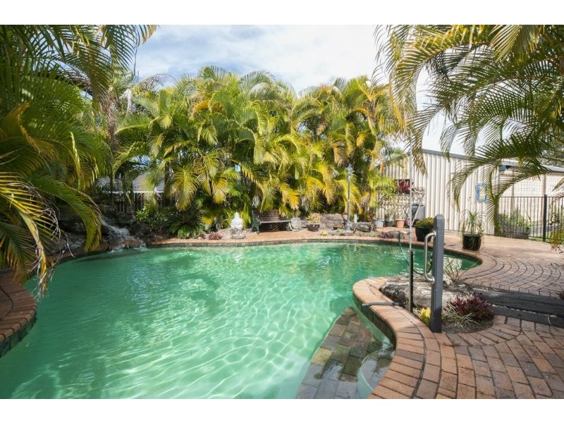 90 Parkes Drive, Helensvale QLD 4212