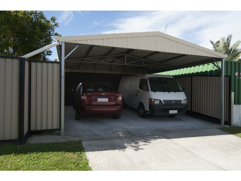 90 Parkes Drive, Helensvale QLD 4212
