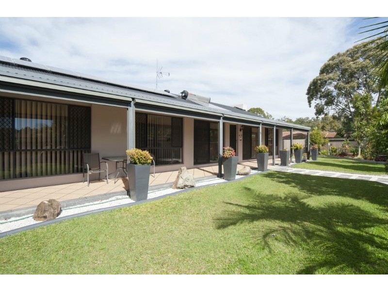 90 Parkes Drive, Helensvale QLD 4212