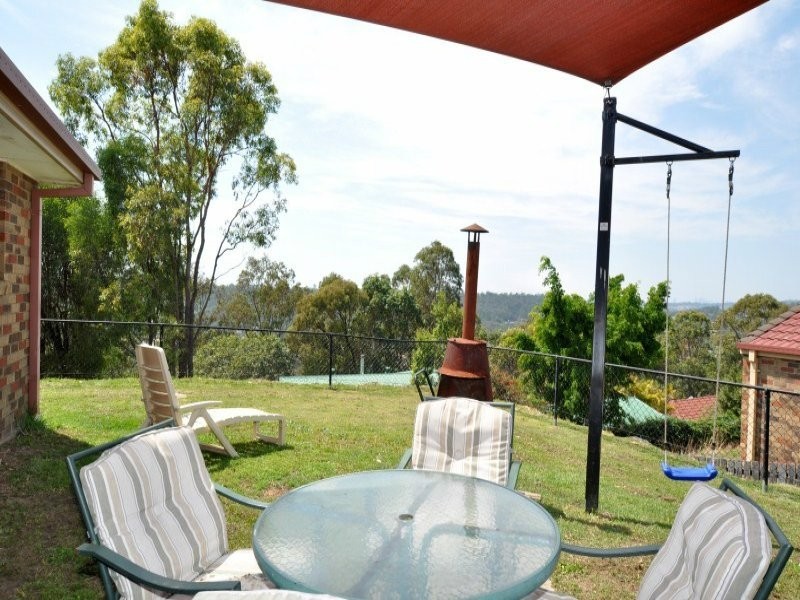 33 Crestridge Crescent, Oxenford QLD 4210
