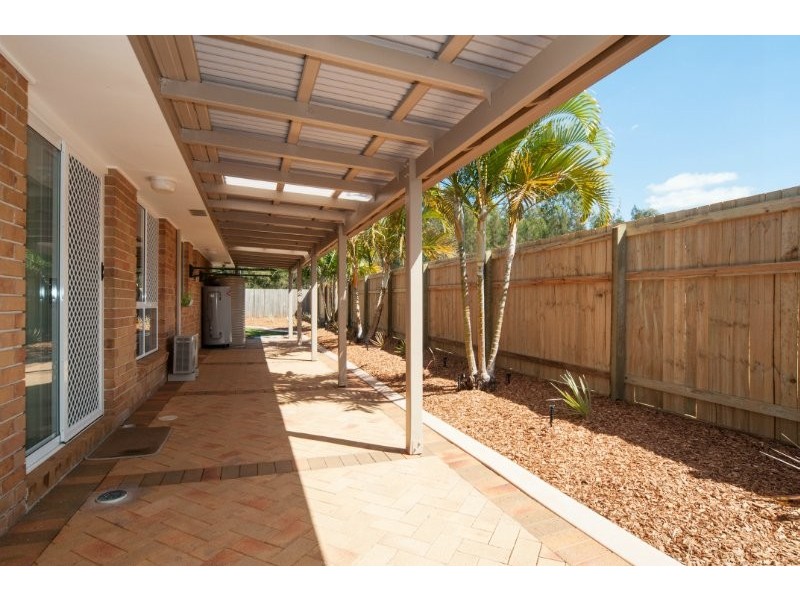 8 Westpark Court, Helensvale QLD 4212