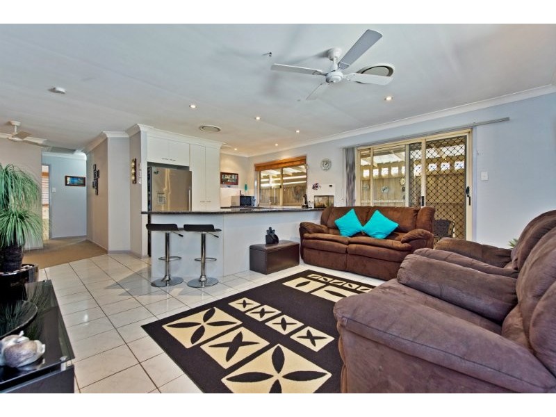 15 Trade Winds Drive, Helensvale QLD 4212