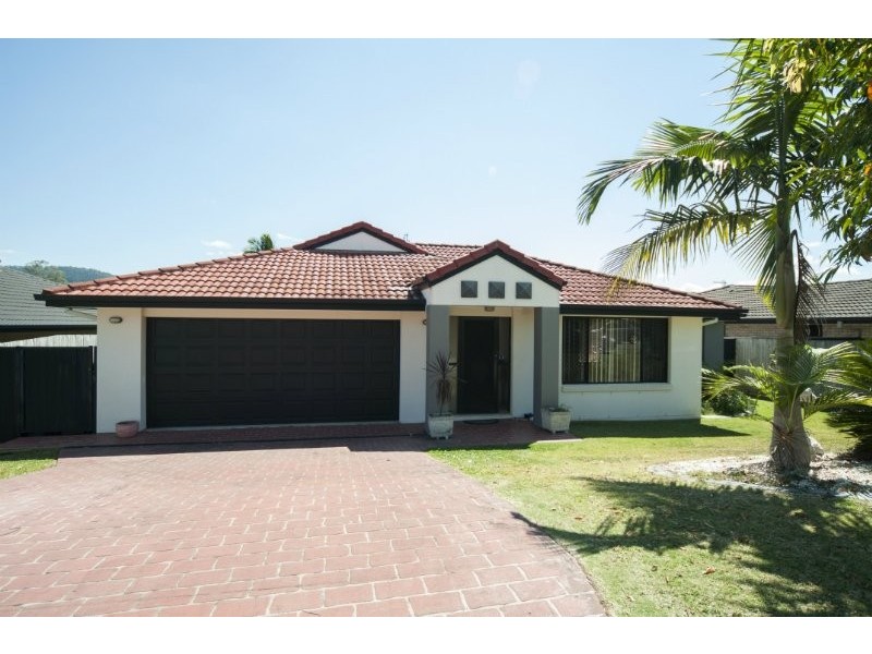 33 Roseapple Circuit, Oxenford QLD 4210