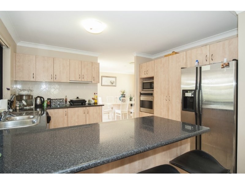 33 Roseapple Circuit, Oxenford QLD 4210