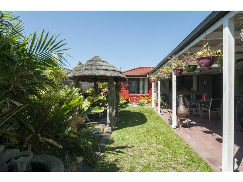 33 Roseapple Circuit, Oxenford QLD 4210
