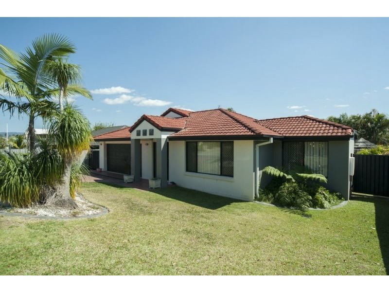 33 Roseapple Circuit, Oxenford QLD 4210