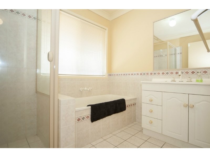 21 Penrhyn Street, Pacific Pines QLD 4211