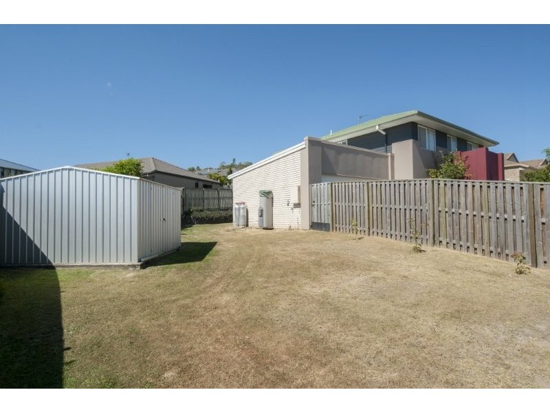 4 Taske Rise, Pacific Pines QLD 4211