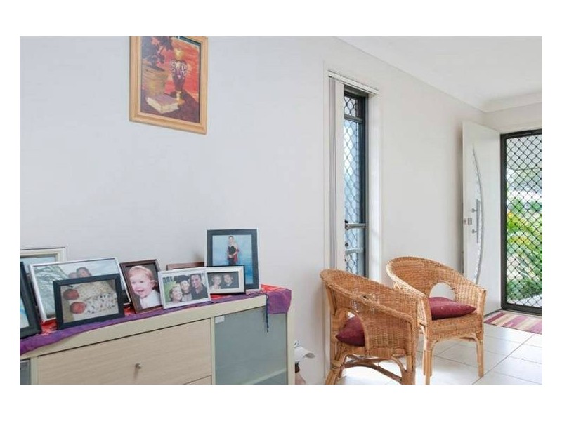 1/2 Henry Street, Coomera QLD 4209