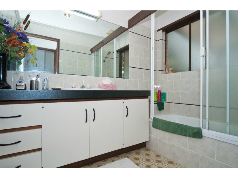 192 Discovery Drive, Helensvale QLD 4212