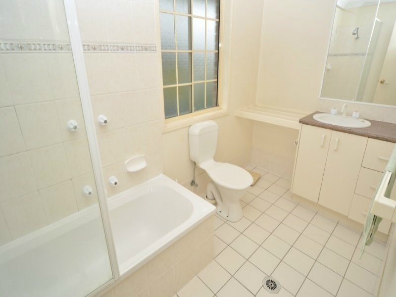20/2 Doyalson Place, Helensvale QLD 4212