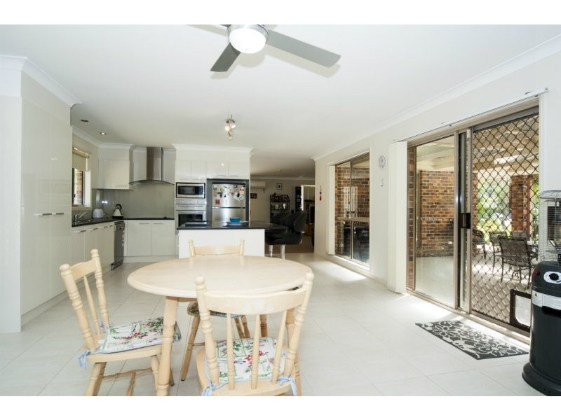 35 Warrego Way, Helensvale QLD 4212