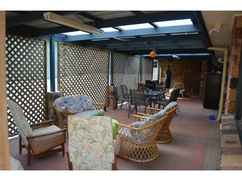 12 Matzia Avenue, Pacific Pines QLD 4211