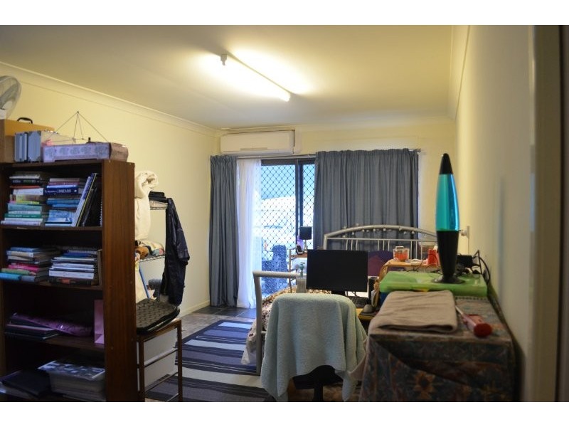 12 Matzia Avenue, Pacific Pines QLD 4211